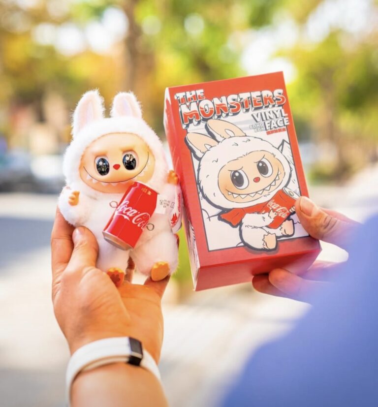 عروسک لبوبو کوکاکولا